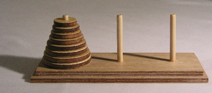 S3makrza_Tower_of_Hanoi.jpeg